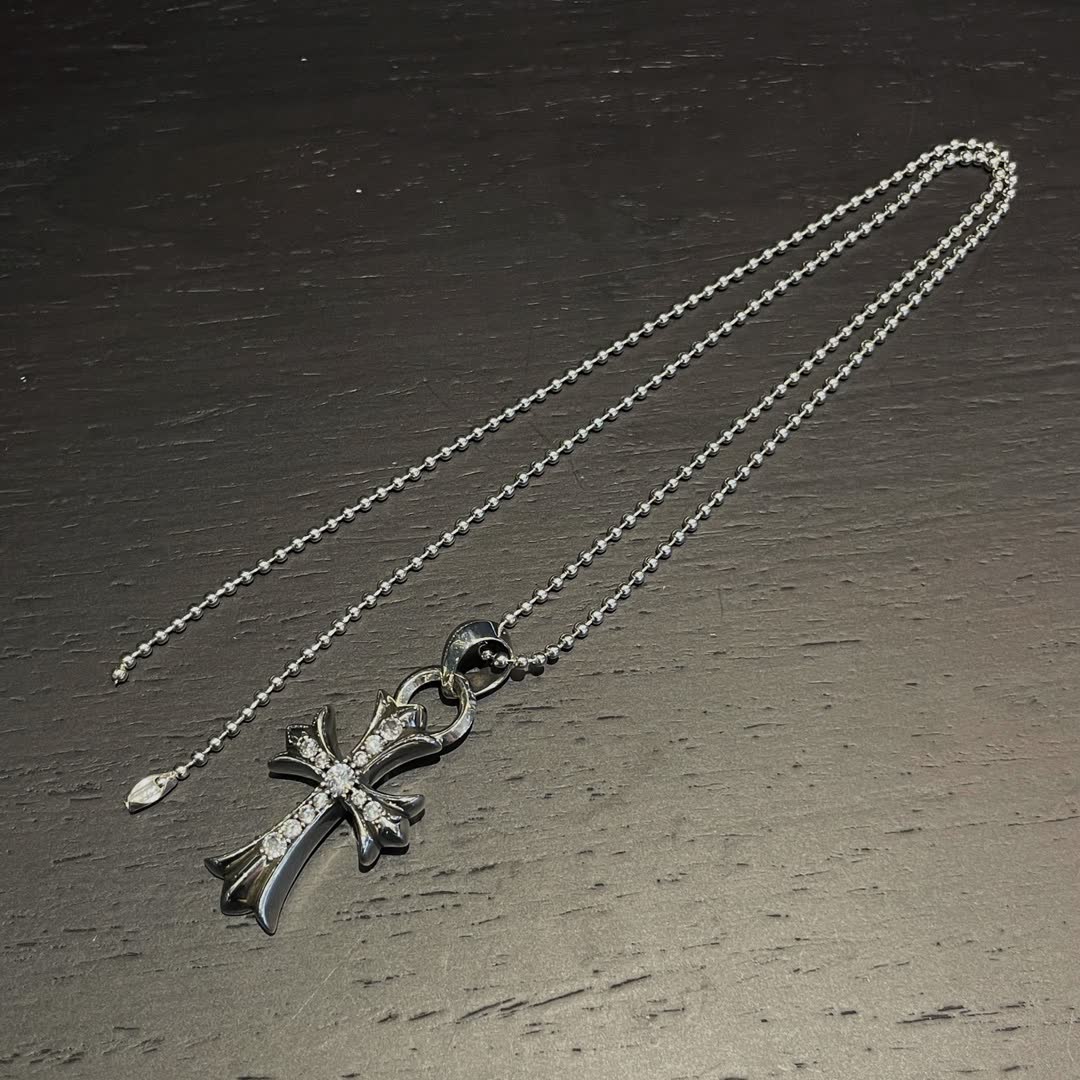 Chrome Hearts Elegant Silver Cross Pendant with Diamonds